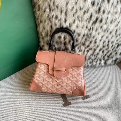 Gucci Dionysus GG Canvas Shoulder Bag - Image 1