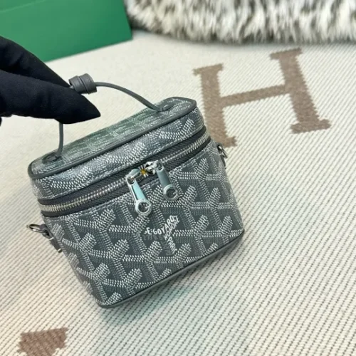 Goyard Saigon PM Chevron Canvas Signature Trunk Bag - Image 3