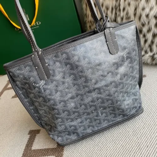 Goyard Belvedere PM Crossbody Bag - Image 5