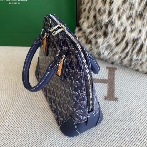 Gucci GG Emblem Vendome Structured Shell Bag - Image 3