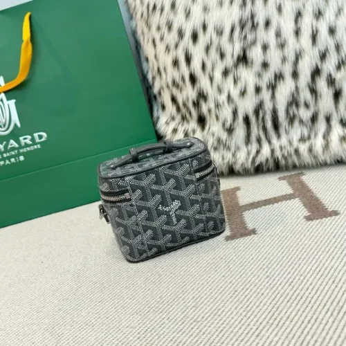 Goyard Saigon PM Chevron Canvas Signature Trunk Bag - Image 2