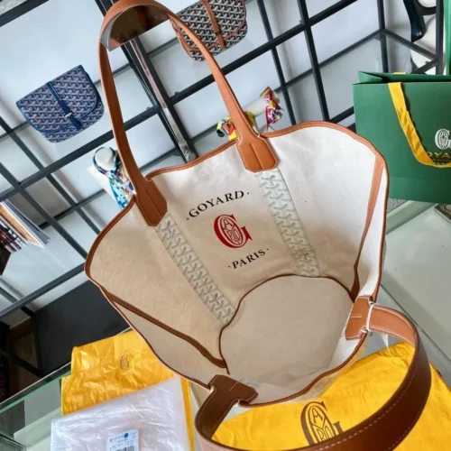 Goyard Belvedere PM Luxury Canvas Messenger Crossbody - Image 3