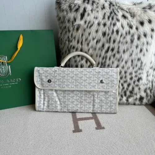 Goyard Heritage Belvedere Compact Messenger - Image 5