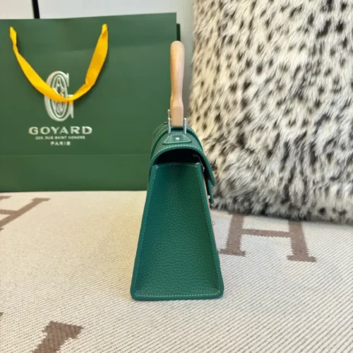 Goyard Saint-Cap Vert Classic Chevron Crossbody - Image 3