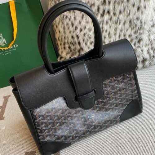 Goyard Belvedere PM Signature Crossbody Bag - Image 4