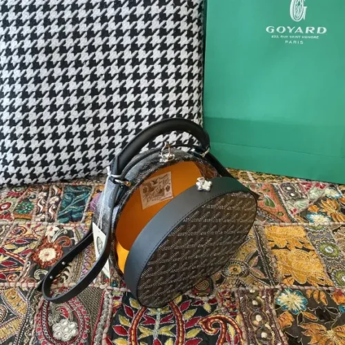 Goyard Urban Zip Camera Crossbody - Image 4