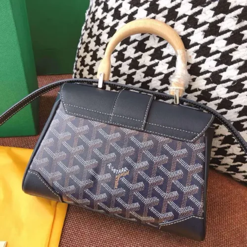 Goyard Cap-Vert Urban Chevron Crossbody - Image 2
