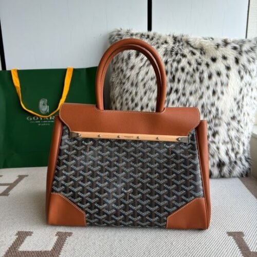 Goyard Belvedere PM Classic Signature Messenger - Image 2
