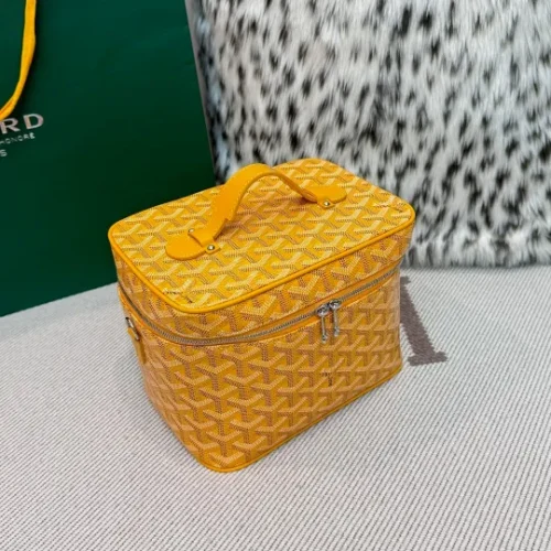 Goyard Saigon PM Chevron Canvas Heritage Trunk Top Handle Bag - Image 4