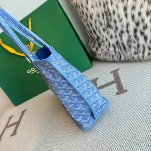 Goyard Cap-Vert PM Crossbody Bag - Image 3