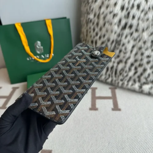 Goyard Cap-Vert Chevron Zip Crossbody - Image 3