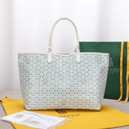 Goyard Monte-Carlo PM Clutch - Image 4