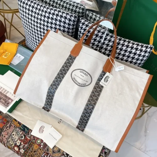 Goyard Belvedere PM Crossbody Bag - Image 2