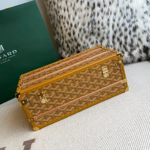 Goyard Saigon PM Chevron Canvas Heritage Trunk Top Handle Bag - Image 2